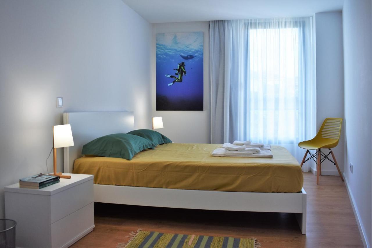 Ocean Blue Apartment ปอนตาเดลกาดา ภายนอก รูปภาพ