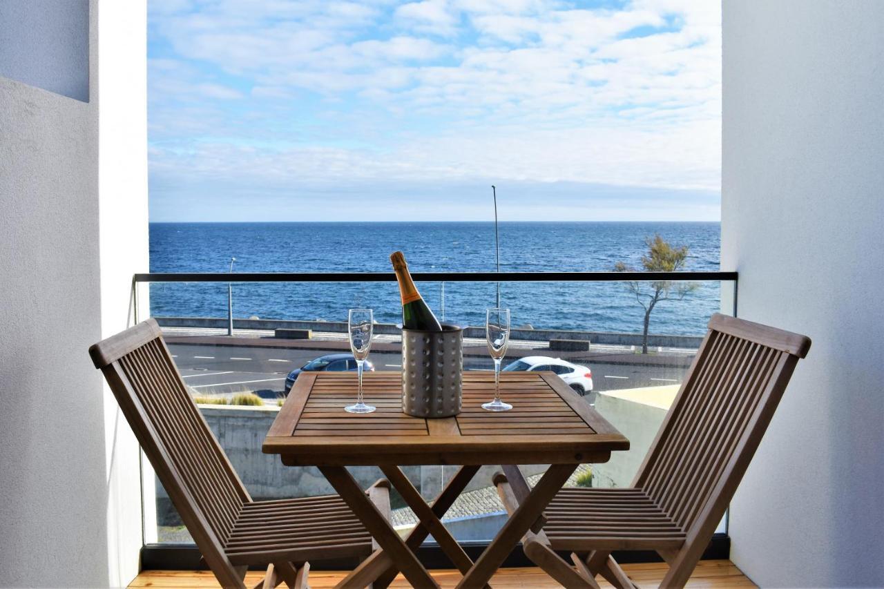 Ocean Blue Apartment ปอนตาเดลกาดา ภายนอก รูปภาพ